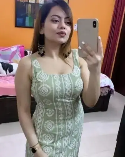Call Girl in Bisauli